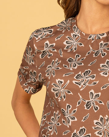 Blusa manga corta estampada con doblez en manga#color_844-flores