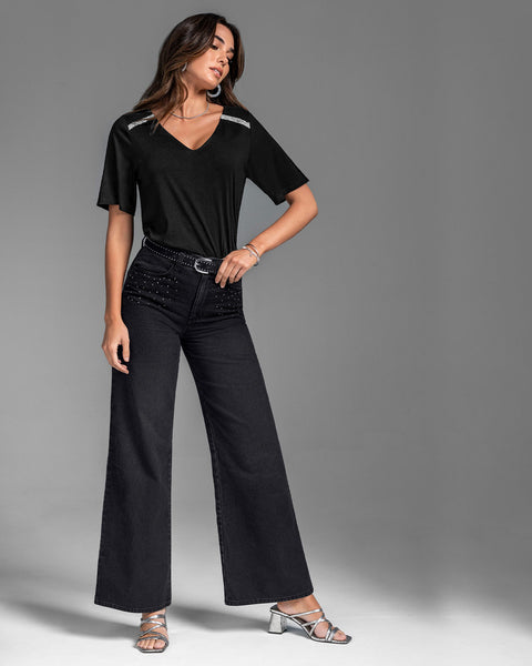 Blusa con aplique con brillo#color_700-negro