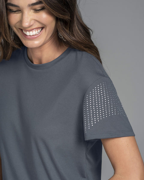 Blusa manga corta con detalles brillantes#color_757-gris