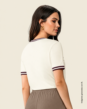 Blusa con detalle de líneas en contraste en manga y cuello#color_018-marfil