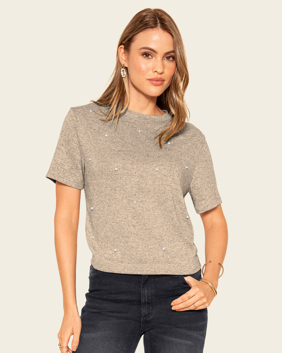 Blusa manga corta con apliques de perlas
