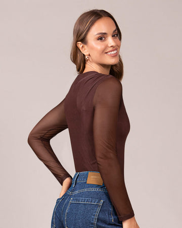 Blusa con mangas en mesh#color_c24-cafe-medio