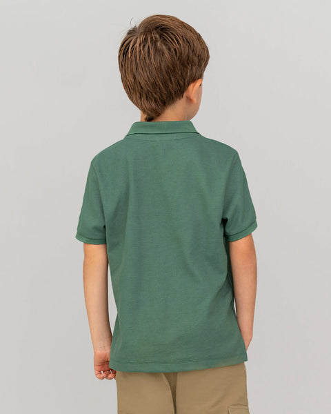 Camiseta tipo polo con perilla funcional para niño#color_198-verde-oscuro