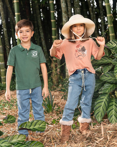 Camiseta tipo polo con perilla funcional para niño#color_198-verde-oscuro