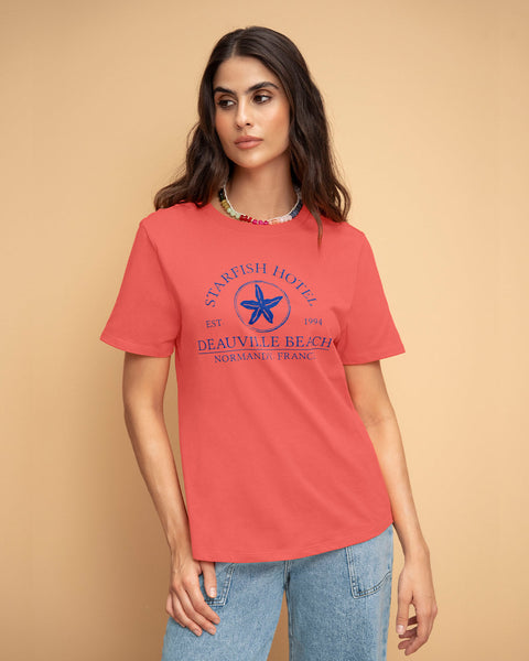 Blusa en algodón manga corta con estampado localizado#color_279-coral