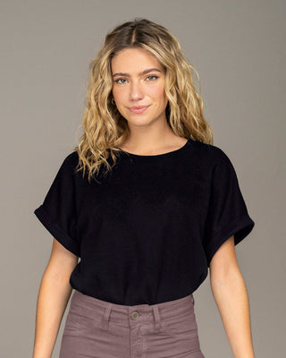 Blusa manga corta con textura#color_700-negro