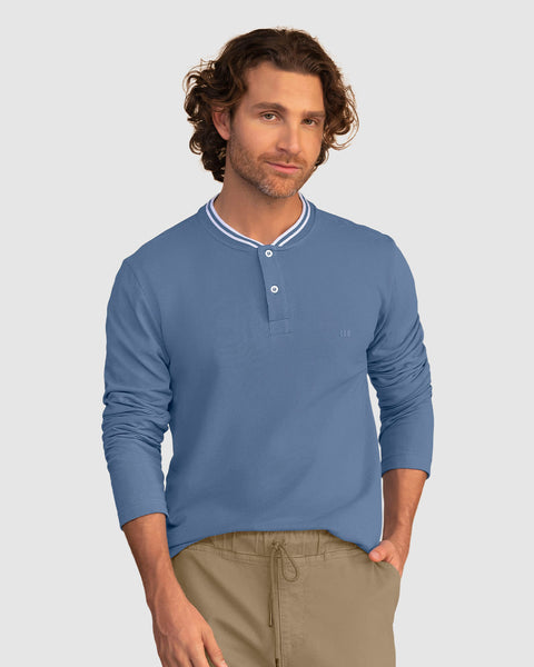 Camiseta manga larga con perilla funcional y logo en frente#color_408-azul-medio-claro