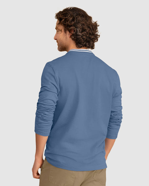 Camiseta manga larga con perilla funcional y logo en frente#color_408-azul-medio-claro