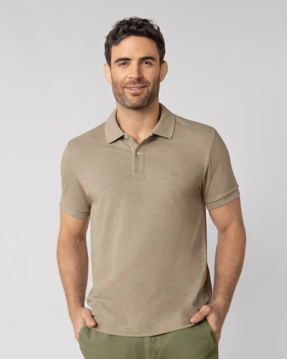 Camiseta polo manga corta con botones funcionales#color_a56-arena-jaspe