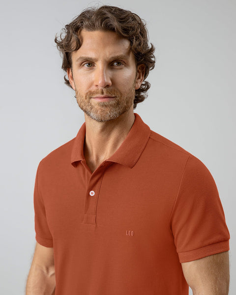 camiseta-tipo-polo-manga-corta-masculina#color_b99-terracota