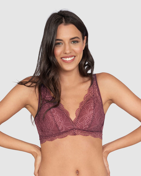 Bralette con copas en espuma cubierto en encaje#color_430-vino