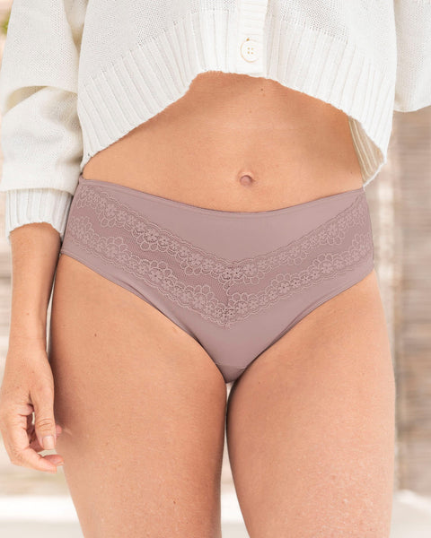 Paquete x 3 bloomers tipo bikini clásicos y confortables#color_s24-marfil-palo-de-rosa-vino