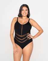Vestido de baño entero control suave de abdomen con diseño geométrico en tul#color_700-negro