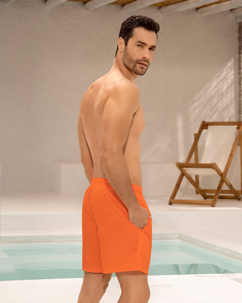 Pantaloneta corta de baño para hombre elaborada con pet reciclado#color_260-naranja