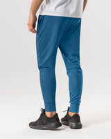 Jogger deportivo estilo sudadera con bolsillos laterales funcionales#color_512-azul