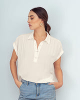Blusa manga corta abotonable de silueta amplia#color_018-marfil