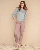 Pantalón skinny de tiro medio con bolsillos delanteros funcionales