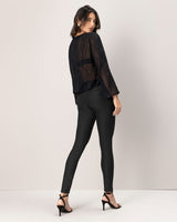 Blusa manga larga con tela en transparencias#color_700-negro